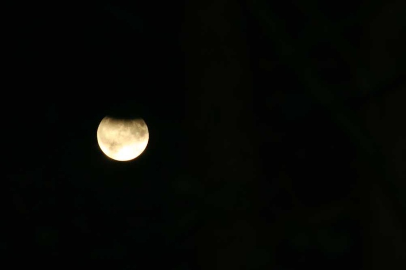 Zaćmienie Księżyca 7 IX 2006.jpg